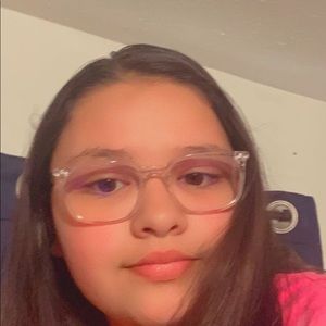 Meet your Posher, Sofia